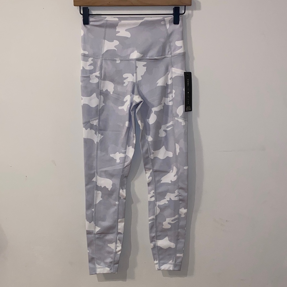 NWT!! Yogalicious Camo Leggings High Waist Side Pockets Ankle Length Size XS
